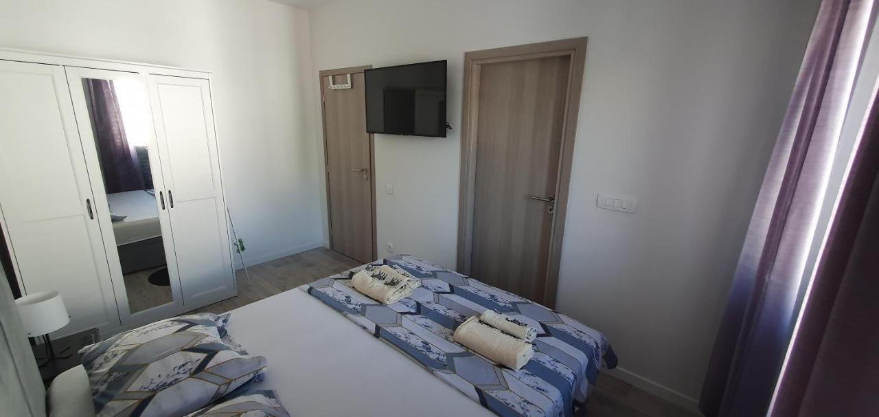 Apartments Ena Каштела Экстерьер фото