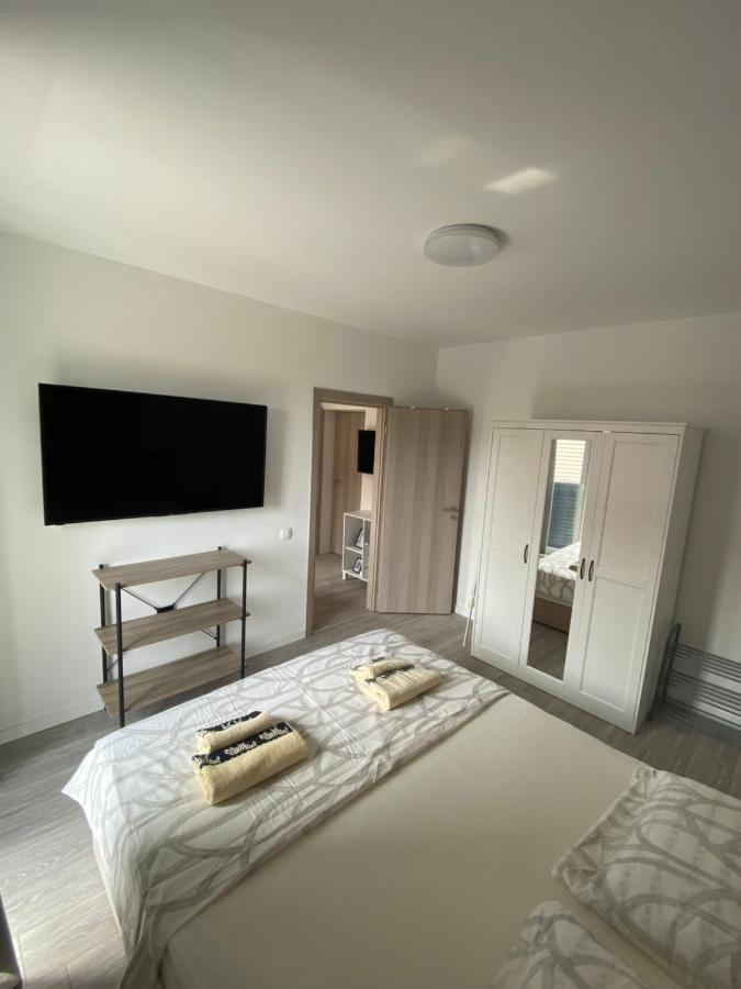Apartments Ena Каштела Экстерьер фото